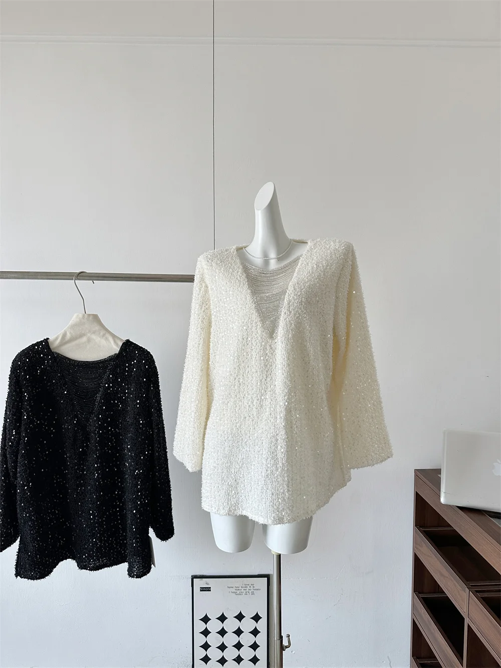 

Женский осенне-зимний элегантный пуловер с длинными рукавами и блестками, женский однотонный свободный топ с блестящей цепочкой и бисером