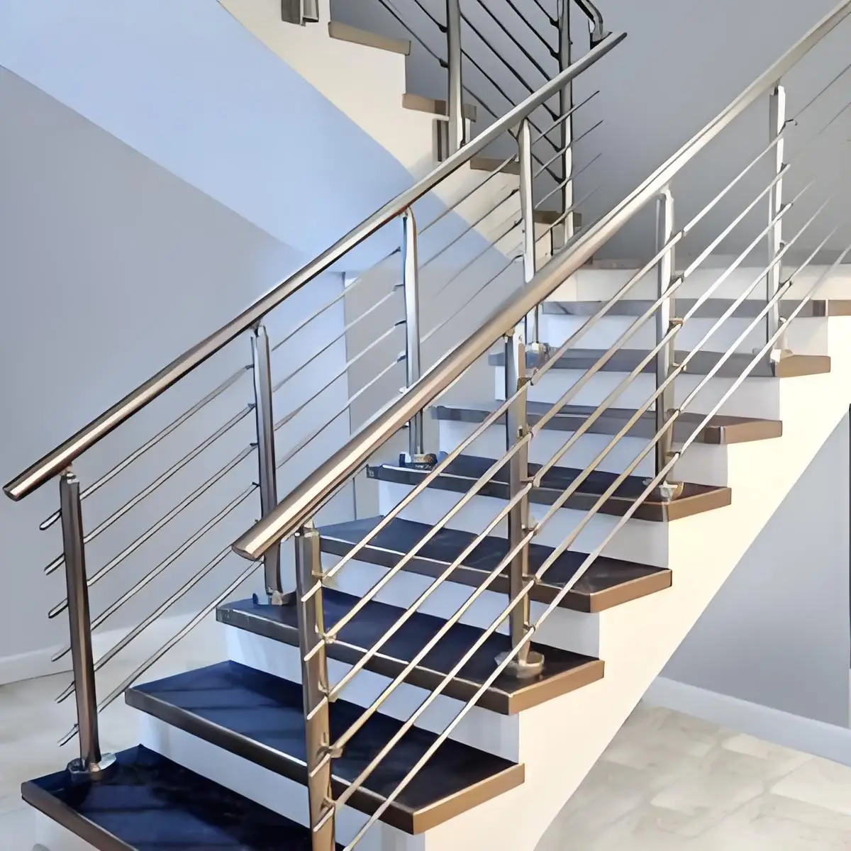 Maatwerk 304 roestvrij staal Hotel Kantoorgebouw Gangleuningen Leuningen Balustrades Beschermende platforms Waterroest