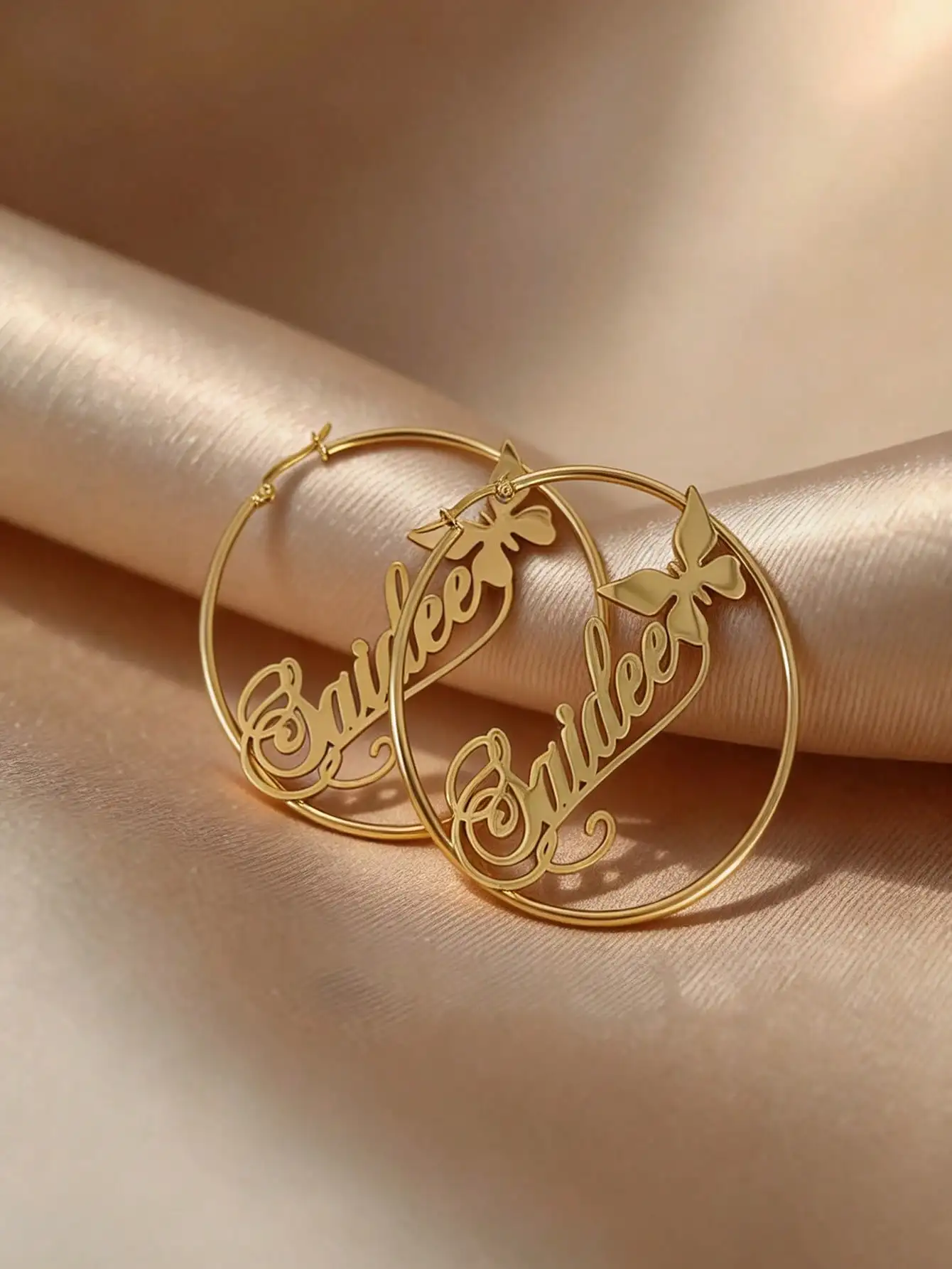 1 set of DIY custom women's name earrings, customizable names, simple daily style, product includes gift box, suitable for daily