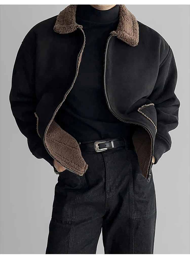 เสื้อพาร์กาผู้ชายแฟชั่นหนา รุ่นใหม่ ฤดูหนาว 2025 กระเป๋าใหญ่ บุขนแกะ กันลม อุ่น แขนยาว ทรงหลวม สไตล์เท่