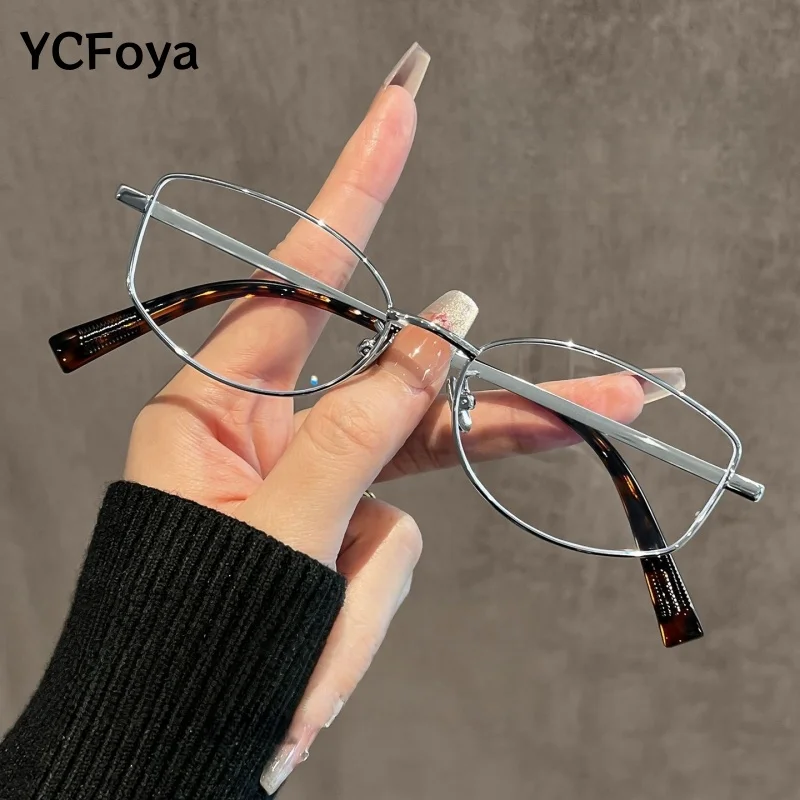 

Fashion Cat Eye Glasses for Women Titanium Alloy Unique Small Face Optical Prescription Frame Stylish Trendy Eyewear 30919