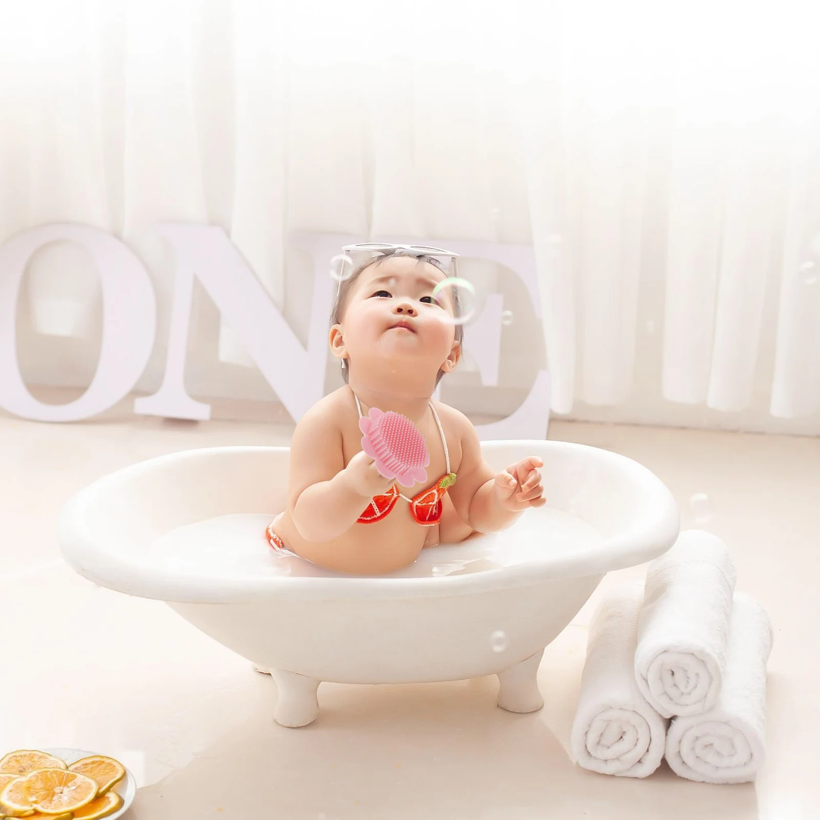 

Silicone Shampoo Brush Baby Bath Hair Scalp Massager Newborn Care Tool Durable Gentle Non Irritating Easy to Hold Small Size