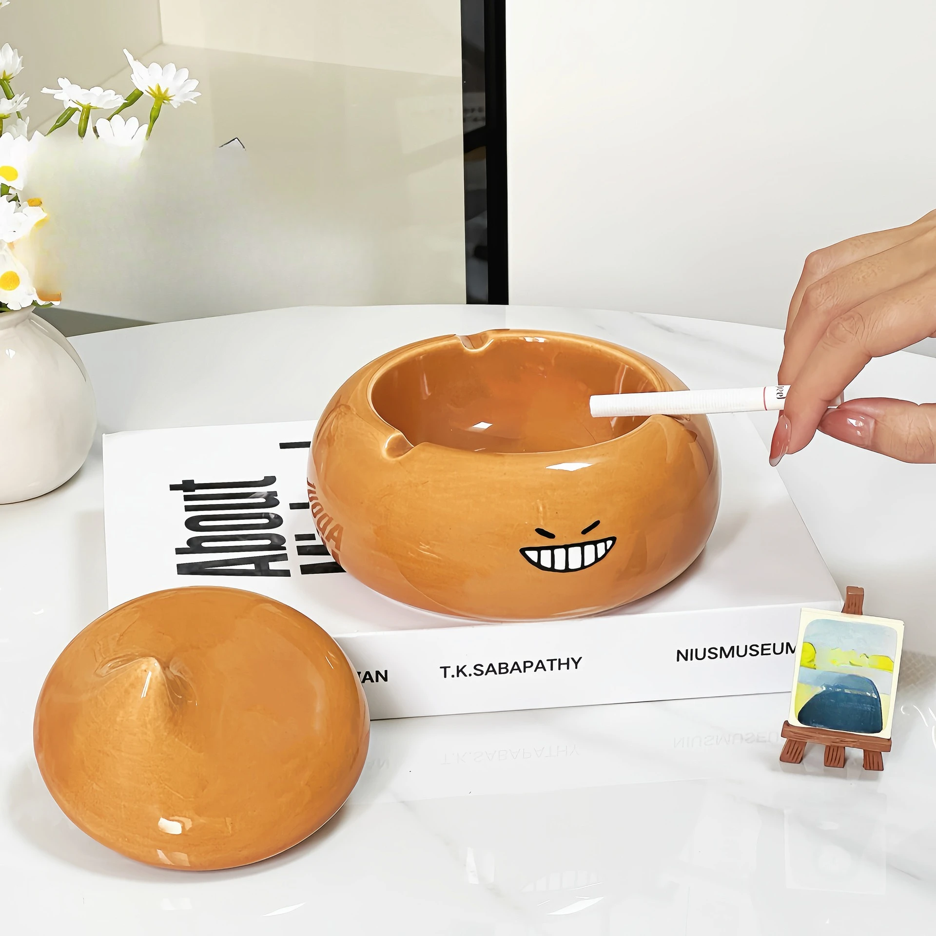 

Креативный забавный табурет-пепельница для дома, гостиной, офиса, настольного орнамента, керамический чехол, анти-лета, чашка из ясеня и дыма