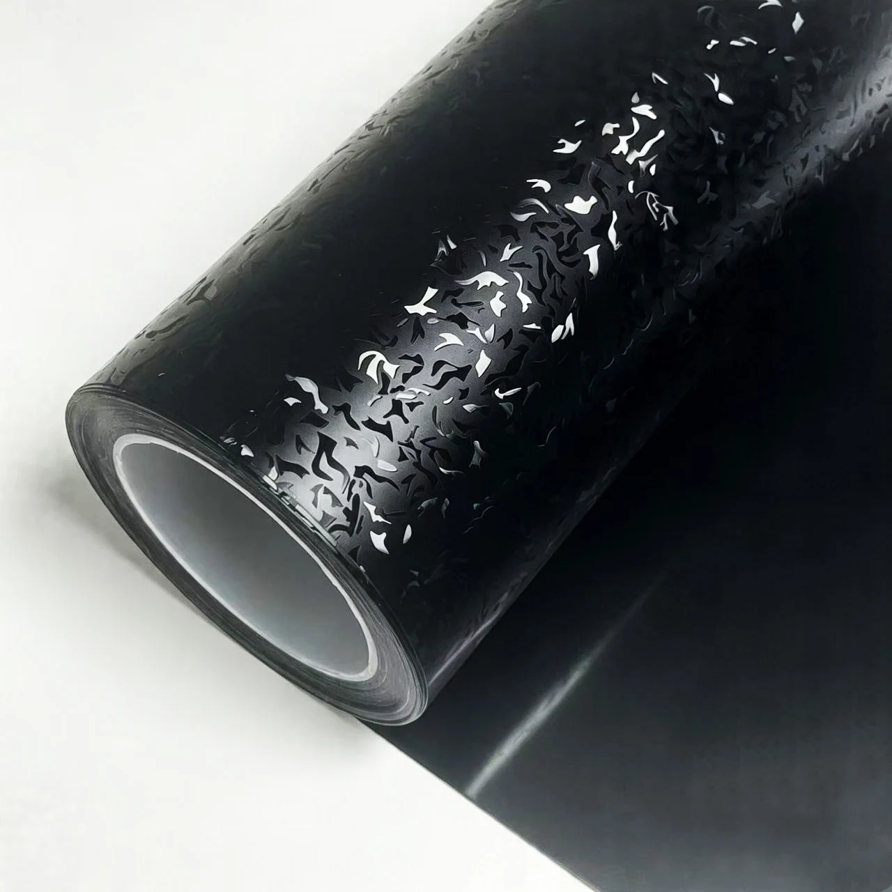Premium PET Schwarze Flammenmuster Carbonfolie mit Luftkanälen Selbstklebende DIY Auto Motorrad Fahrrad Aufkleber