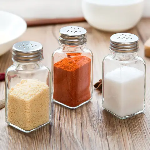 Kitchen Glass Spice Bottle Barbecue Seasoning Bottle with Lid Salt and Pepper Shaker Pepper Shaker Mini Seasoning Jar Set