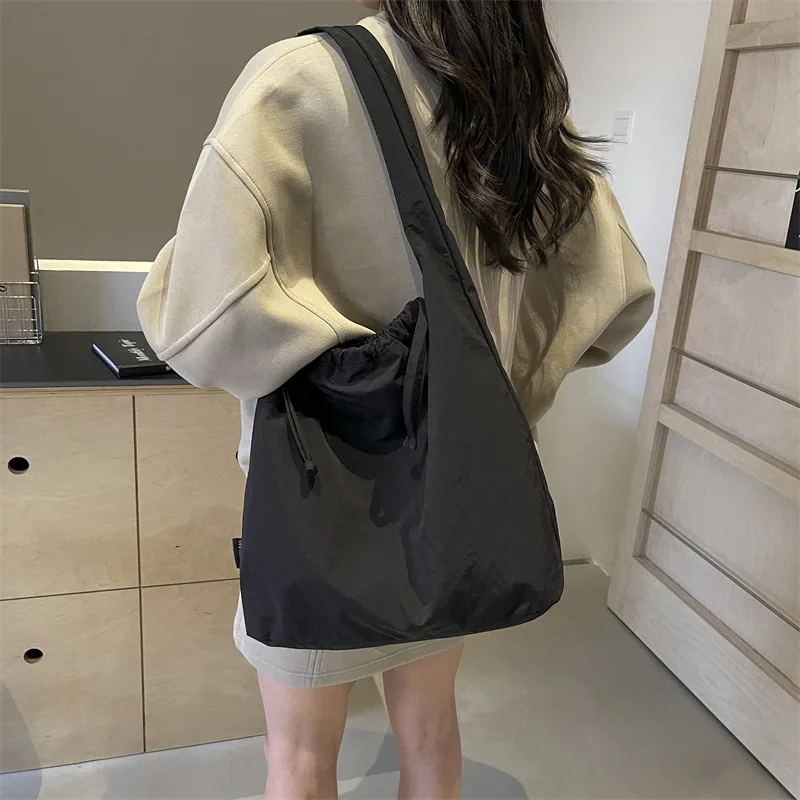 

Модные минималистичные сумки-тоут для женщин, сумка на плечо, повседневные универсальные сумки через плечо большой вместимости для женщин, классная сумка для девочек