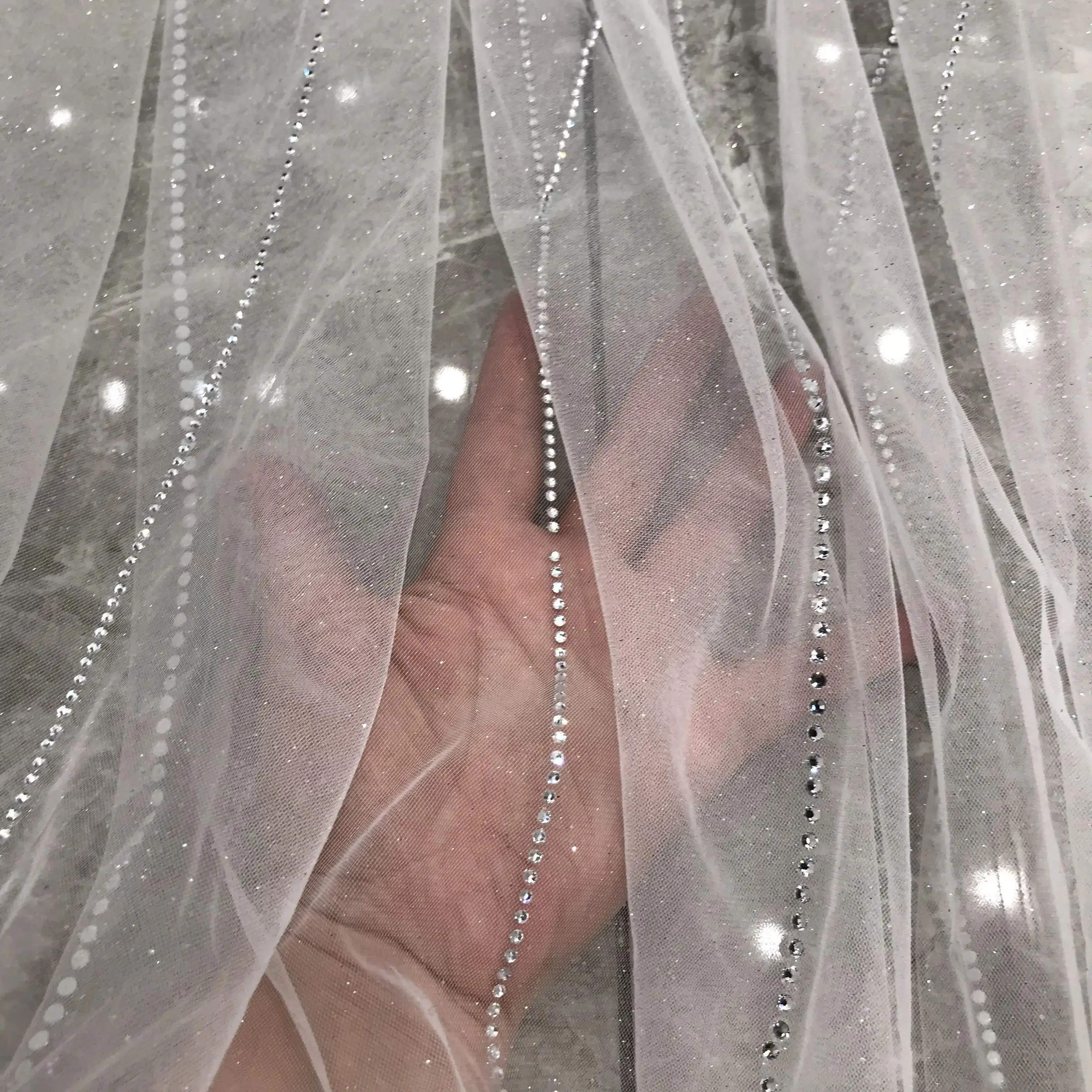 

Kisswhite New long bridal veils 3x3.5 meters one layer glitters sparkle crystyles bridal veils