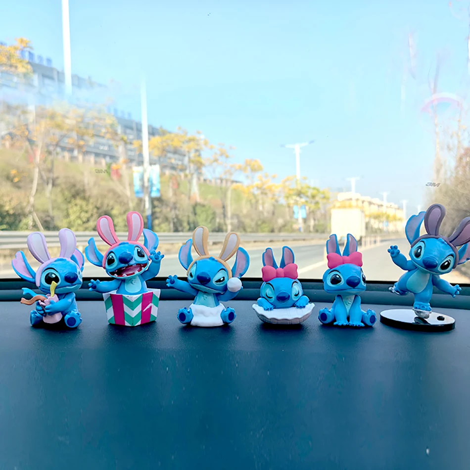 Figurka Stitch Blind Box Seria Zimowa Anime Kawaii Stitch Anime Kreskówka Dekoracja Samochodu Tortu Pokoju Model Lalki Prezent Urodzinowy dla Dziewczynki