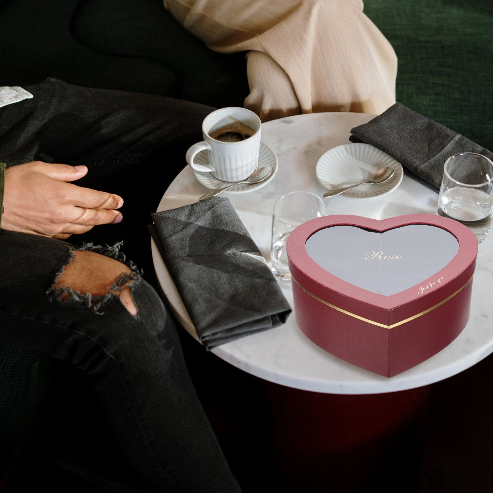 

2pcs Heart Shaped Flower Box PVC Transparent Window Gift Packaging Boxes for Valentine's Day Christmas Arrangements for Flowers