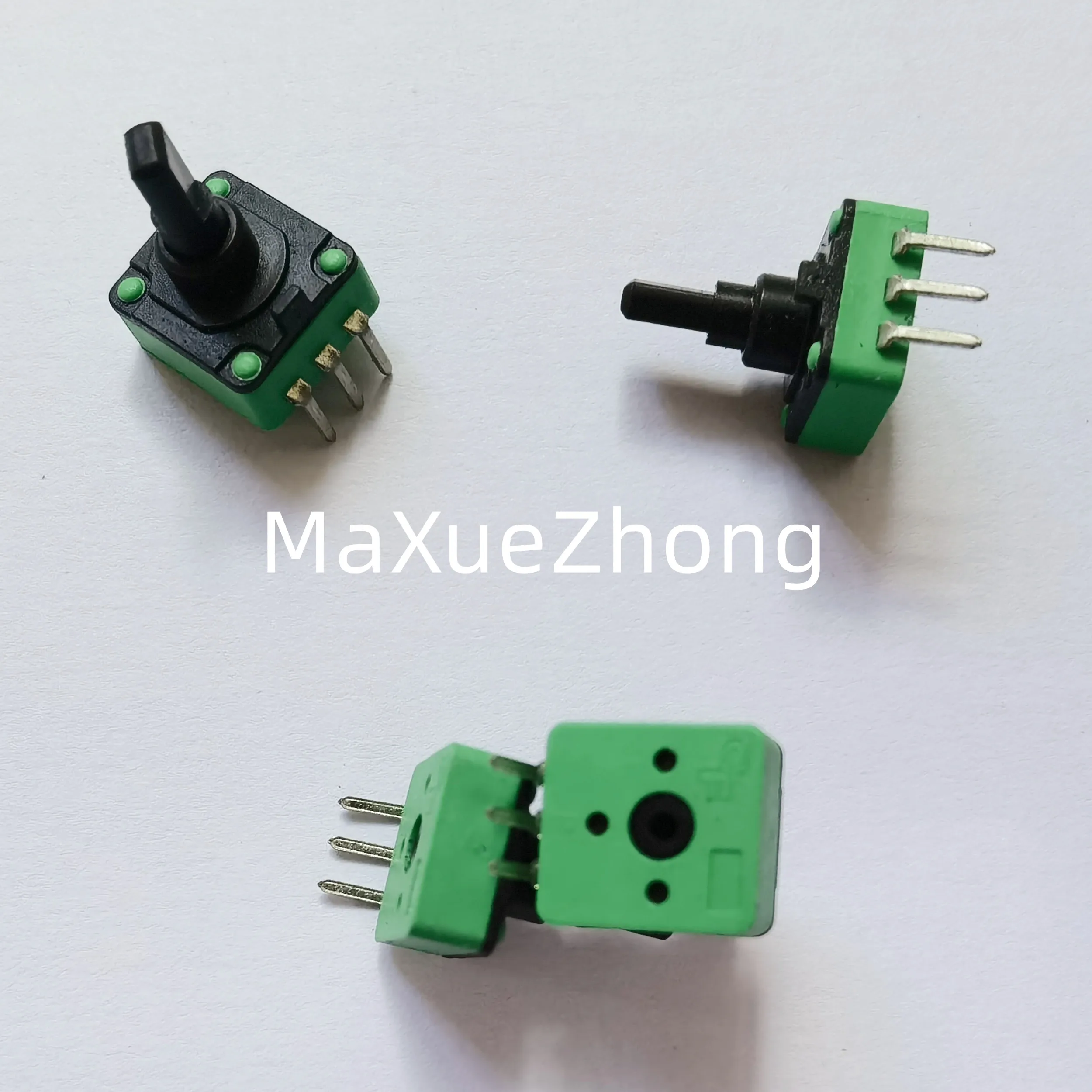 ใหม่ 100% CF R0909N B5K single potentiometer 80 องศา H handle (SWITCH)