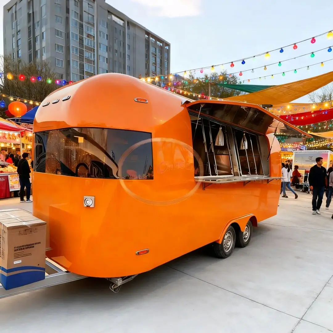 مقطورة طعام القهوة مع منضدة عمل مبردة مدمجة وعربة بيع الشوارع الشهيرة على الإنترنت لأعمال الأطعمة والمشروبات