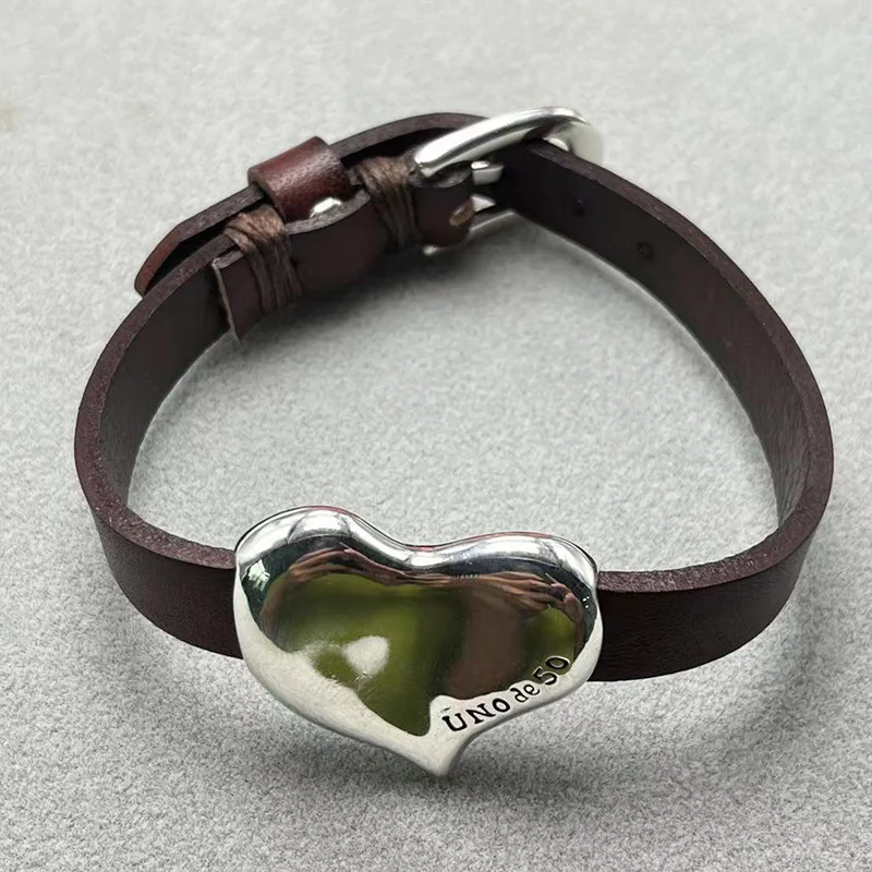 Europe and the United States hot selling UNOde50 leather hand rope heart shaped bracelet women's jewelry fashion gift 2024