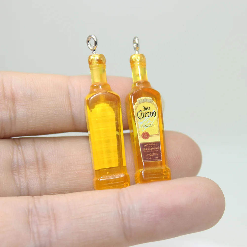 3D Alcohol Liquors Garrafa Pingente, Simulação de Resina, Brinco, Pulseira, Chaveiro, DIY, Descobertas Jóias, 10Pcs, Lote, 35x9mm