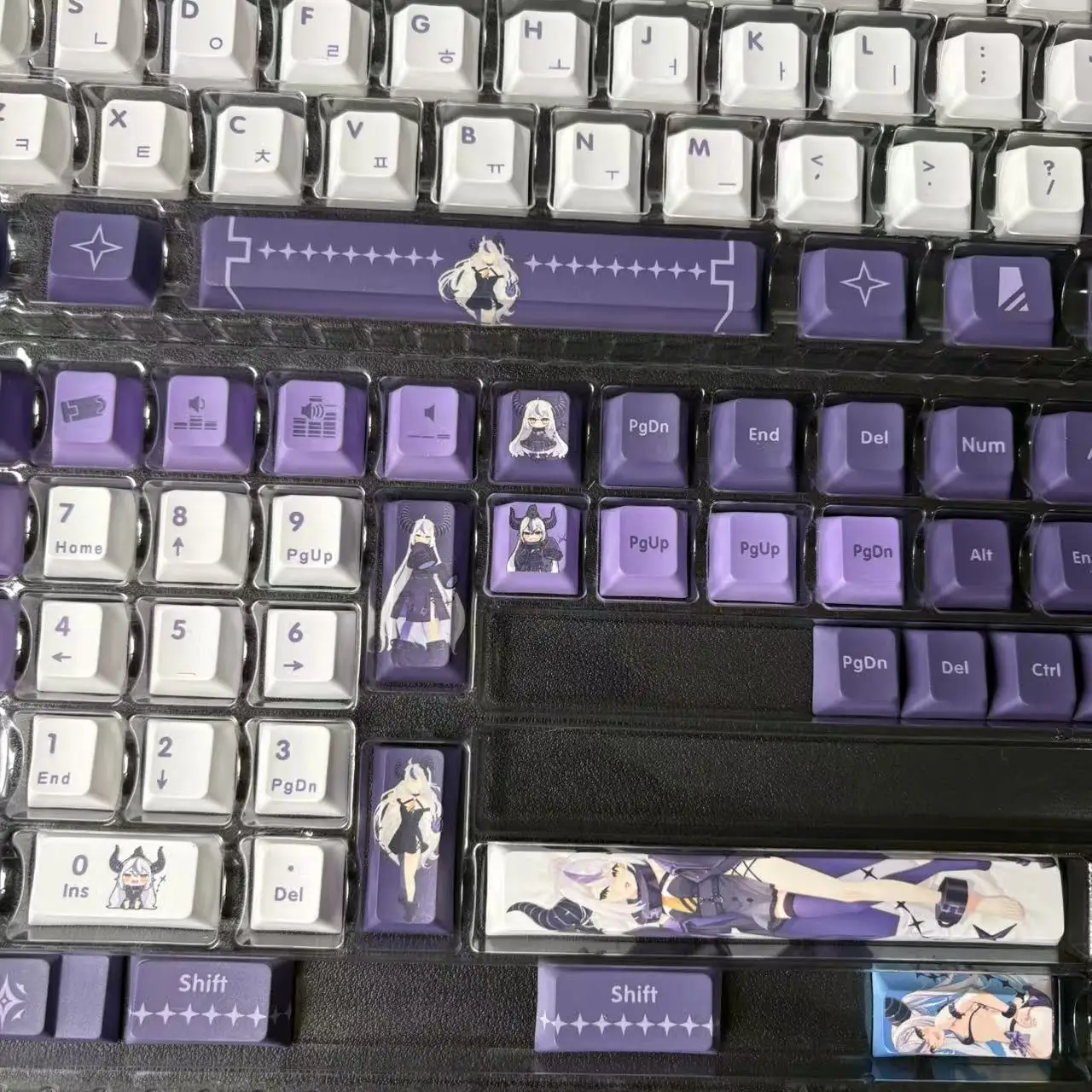 La+ Darknesss Keycaps Hololive Vtuber Key Cover PBT DYE Sublimation Cherry MX Cross Axis Switch Keycap for Mechanical Keyboard