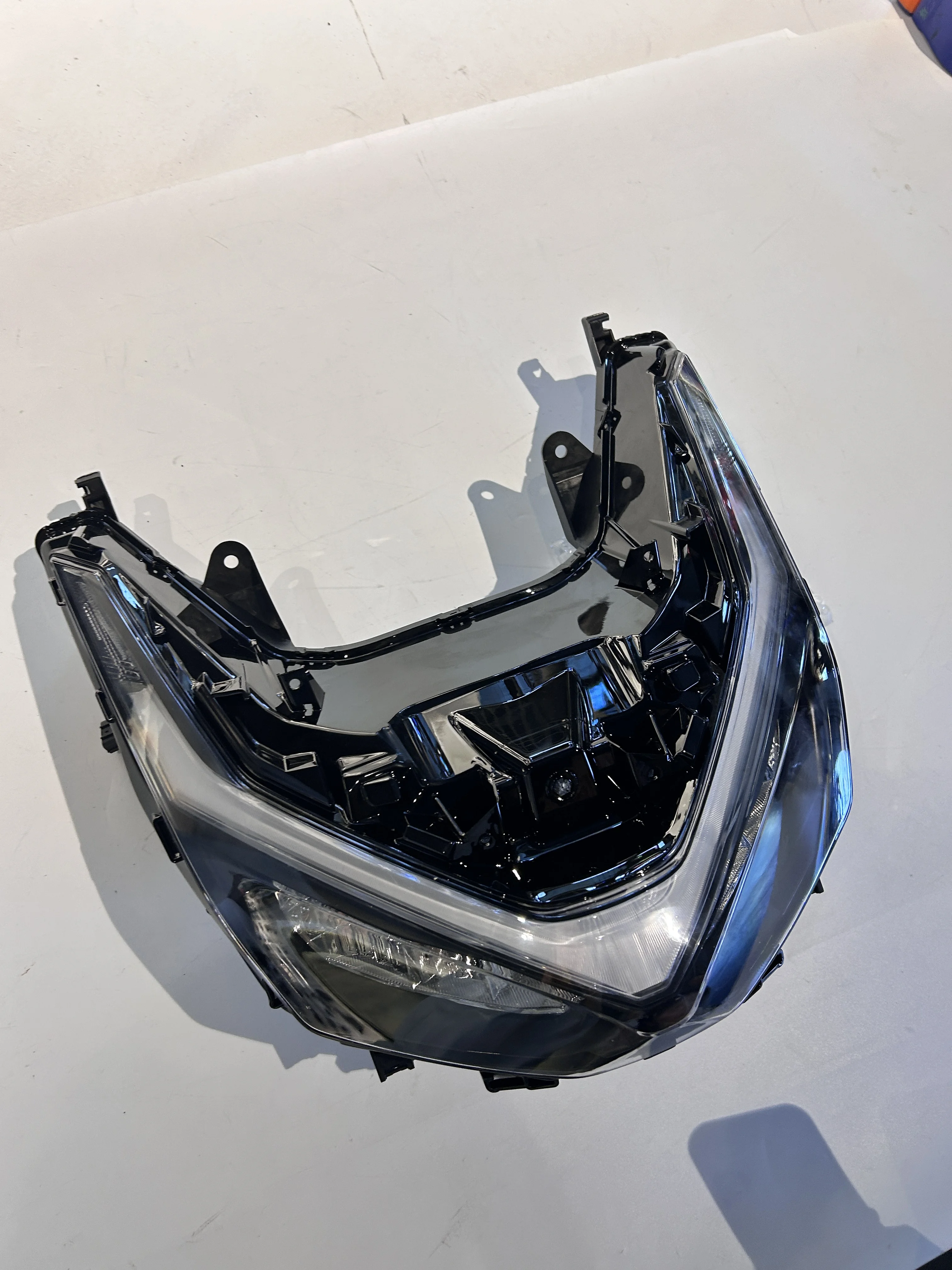 2025 PCX 160 K1Y مصباح الرأس الأصلي مع إشارة الانعطاف ملحقات الدراجة النارية LED المصباح ل 2025 PCX K1Y 160 125 150