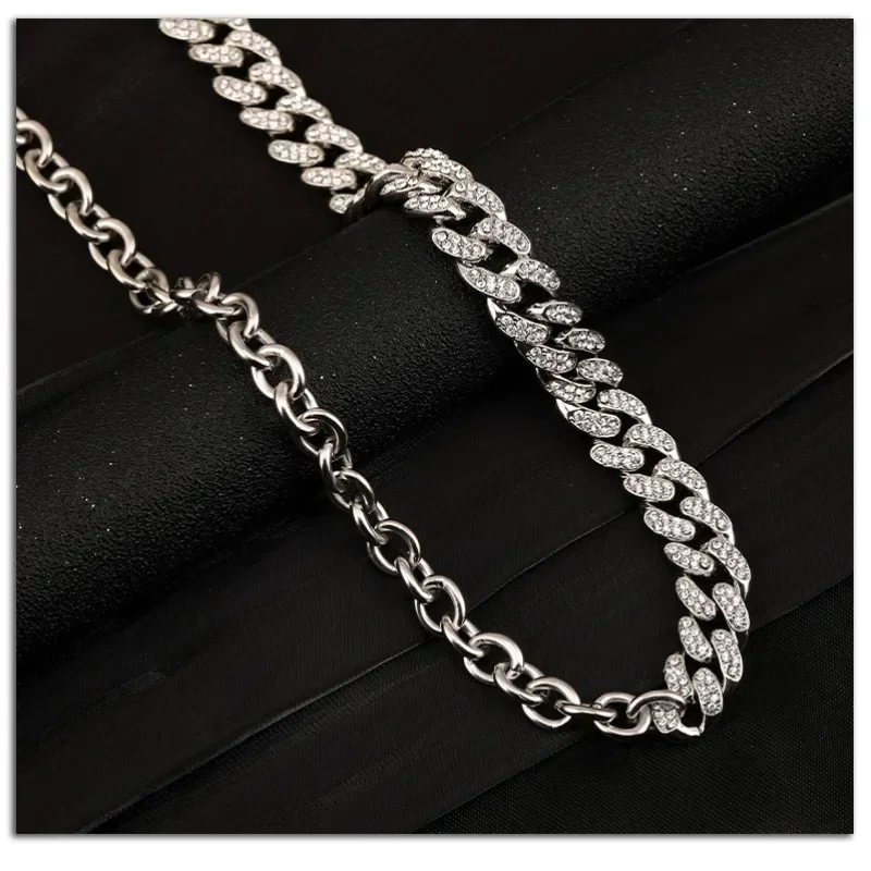 

Hip-hop trend neutral necklace accessories, fashionable clothing necklaces, diamond-encrusted titanium steel necklaces
