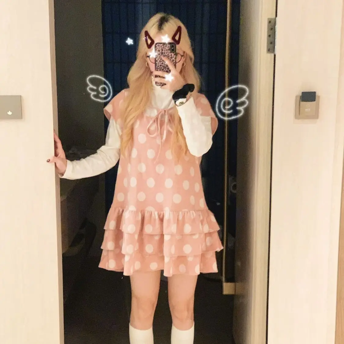 Japonia Y2K lata 2000 Uczennice Dziewczyny Słodka Różowa Sukienka w Kropki z Falbankami i Uroczy Dwuczęściowy Zestaw: Bluzka z Długim Rękawem i Sweter