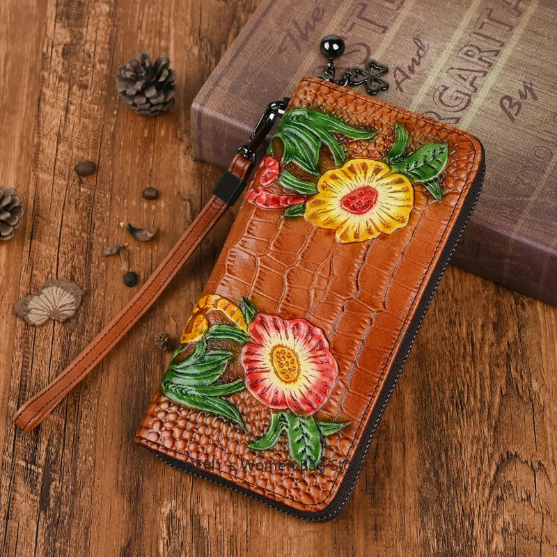 Borsa a portafoglio lunga da donna Pochette da polso Modello retrò Multi-card Borsa a portata di mano con cerniera femminile in vera pelle di vacchetta goffrata