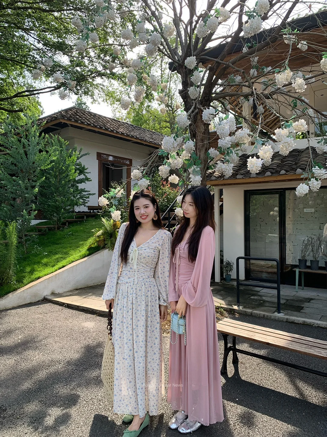 

Pink Edition Mimi Micro plus Size Dress Elegant Floral Print Unique Design Casual V-Neck Long Sleeve Women's Dress