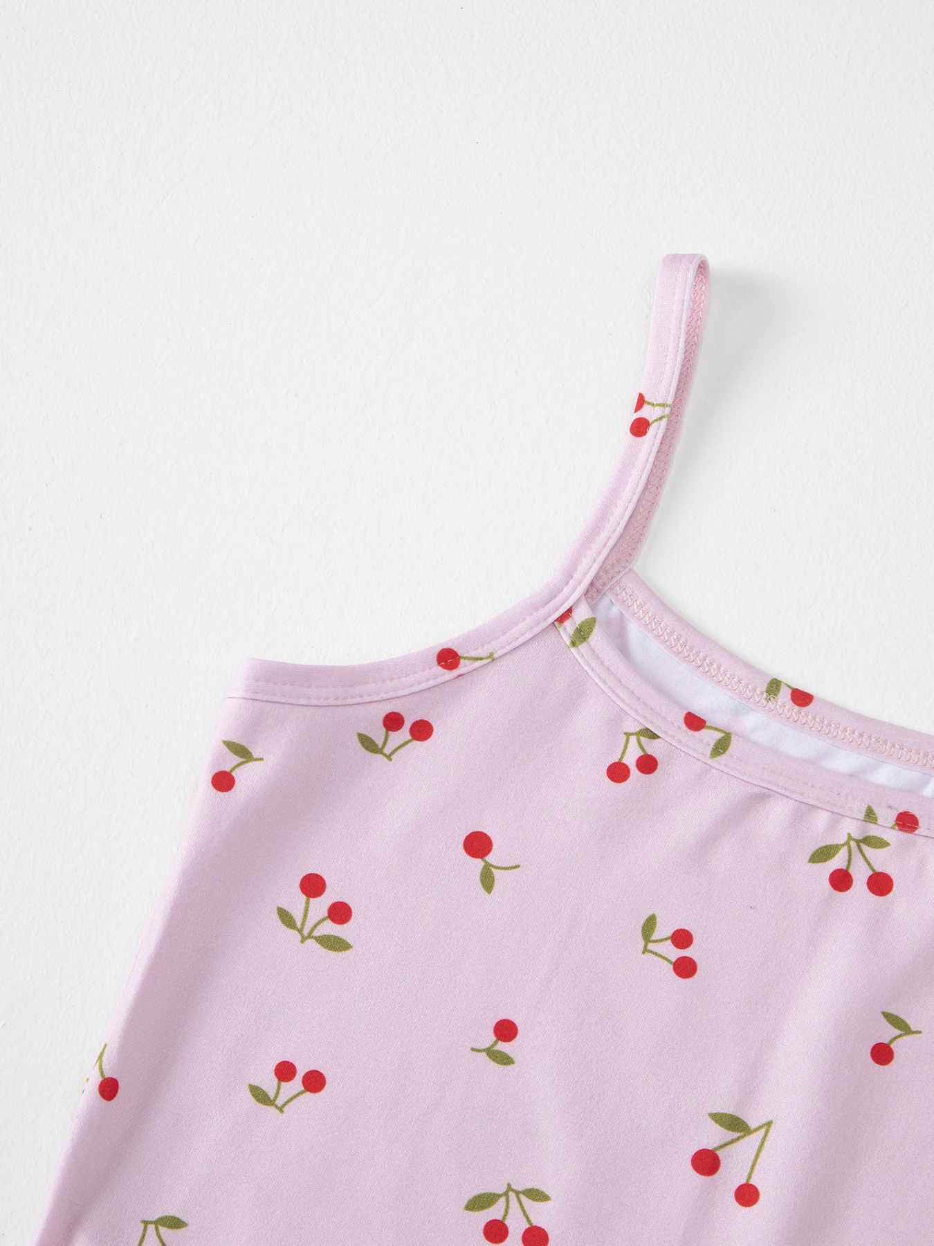 4-teiliges Set süßer und niedlicher bedruckter Camisole-Westen für Mädchen für alle Jahreszeiten, bequeme Unterweste, ärmelloses Oberteil für Kinder. – Detail 18