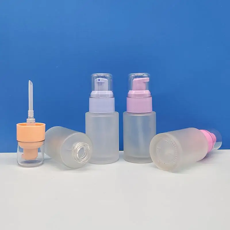 30ml ขวดปั๊ม Frosted Glass Liquid Foundation บรรจุเครื่องมือปั๊มเปล่าขวด Travel Essential บีบขวดแต่งหน้าแบบพกพา