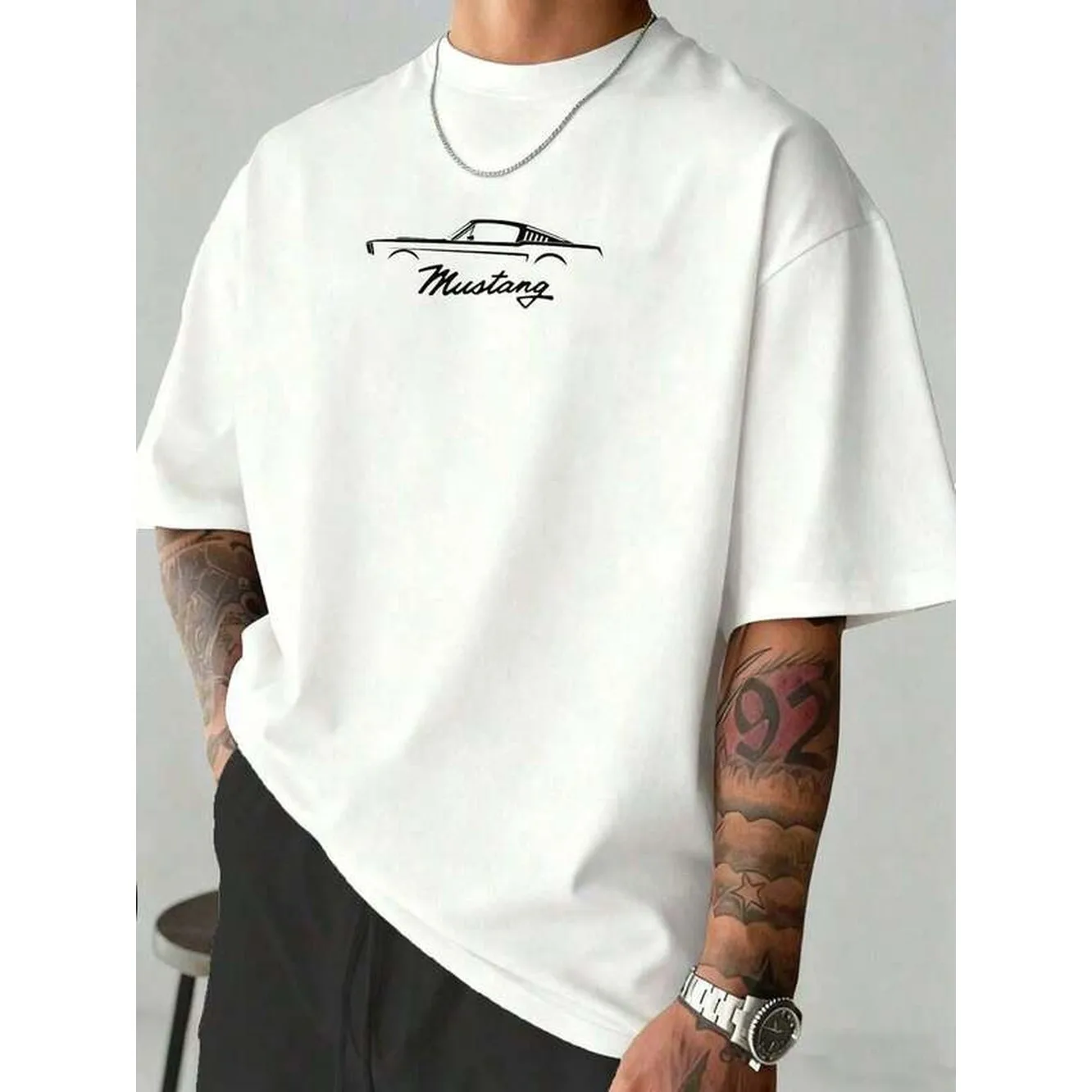 1 Pcs Ord Mustang Classic Commemorative T-Shirt With Black And White Line Art Sports Car Print - A Collector's Item For Muscle Car Enthusiasts