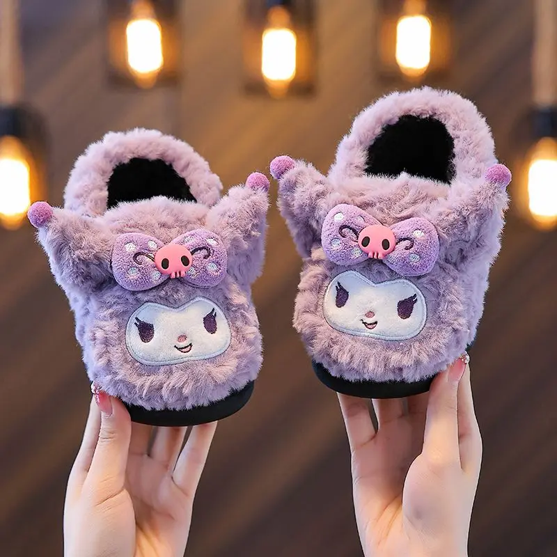 

Популярные детские хлопковые тапочки Sanrio с героями мультфильмов Kuromi для девочек, модная домашняя обувь Kawaii, осенне-зимняя теплая водонепроницаемая нескользящая новинка