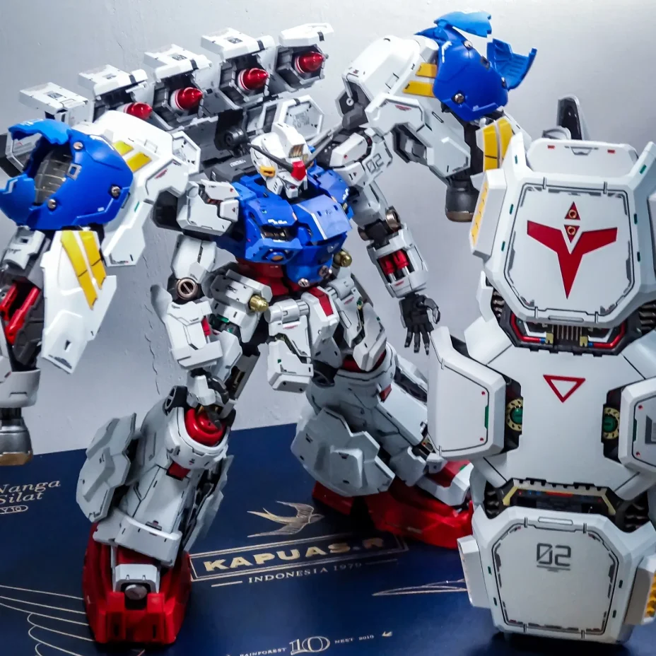 

SOLOMON Physalis GP02 1/100 Scale Multi-Layer Skeleton Mecha Action Figure Assembly Model Kit Toy Gift for Collectors Toy Gift