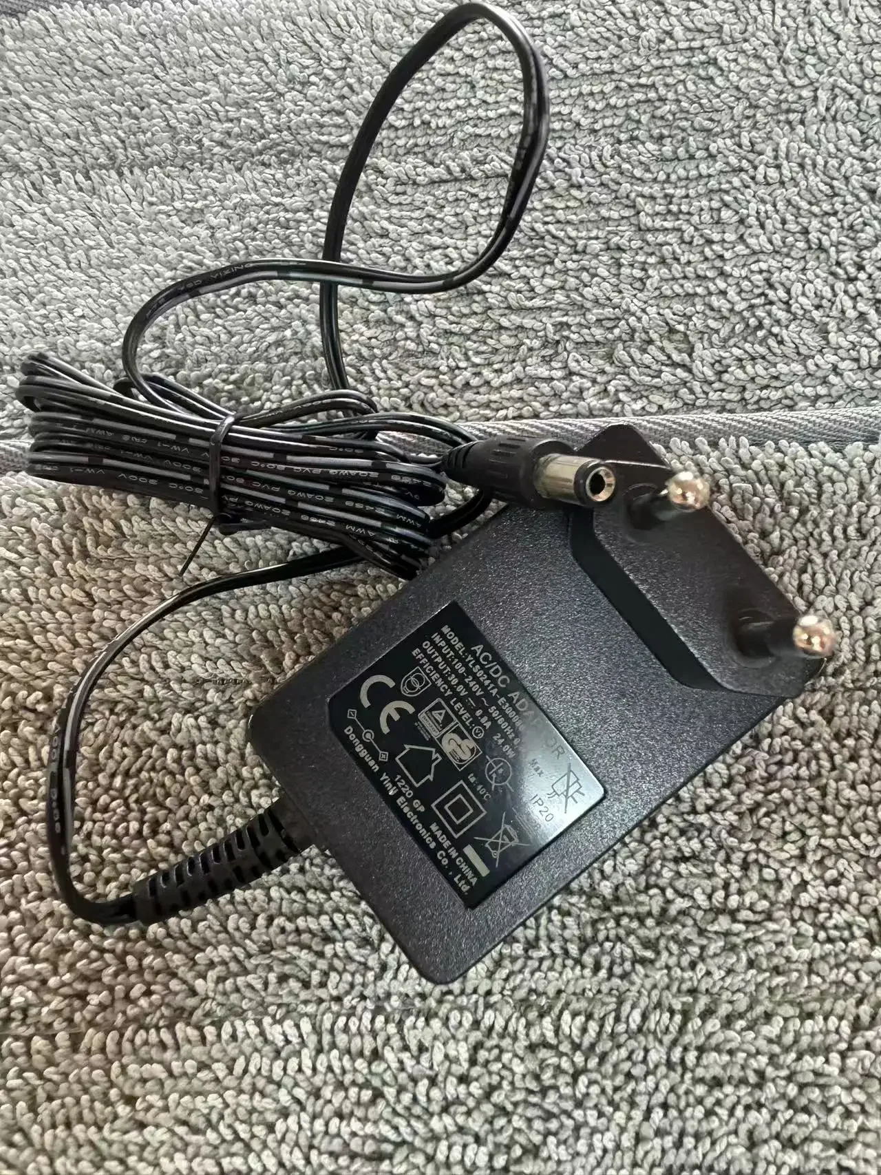 YLS0241A-E30080 30V 0.8A 800mA Power Adapter Vacuum Cleaner Sweeper Charger