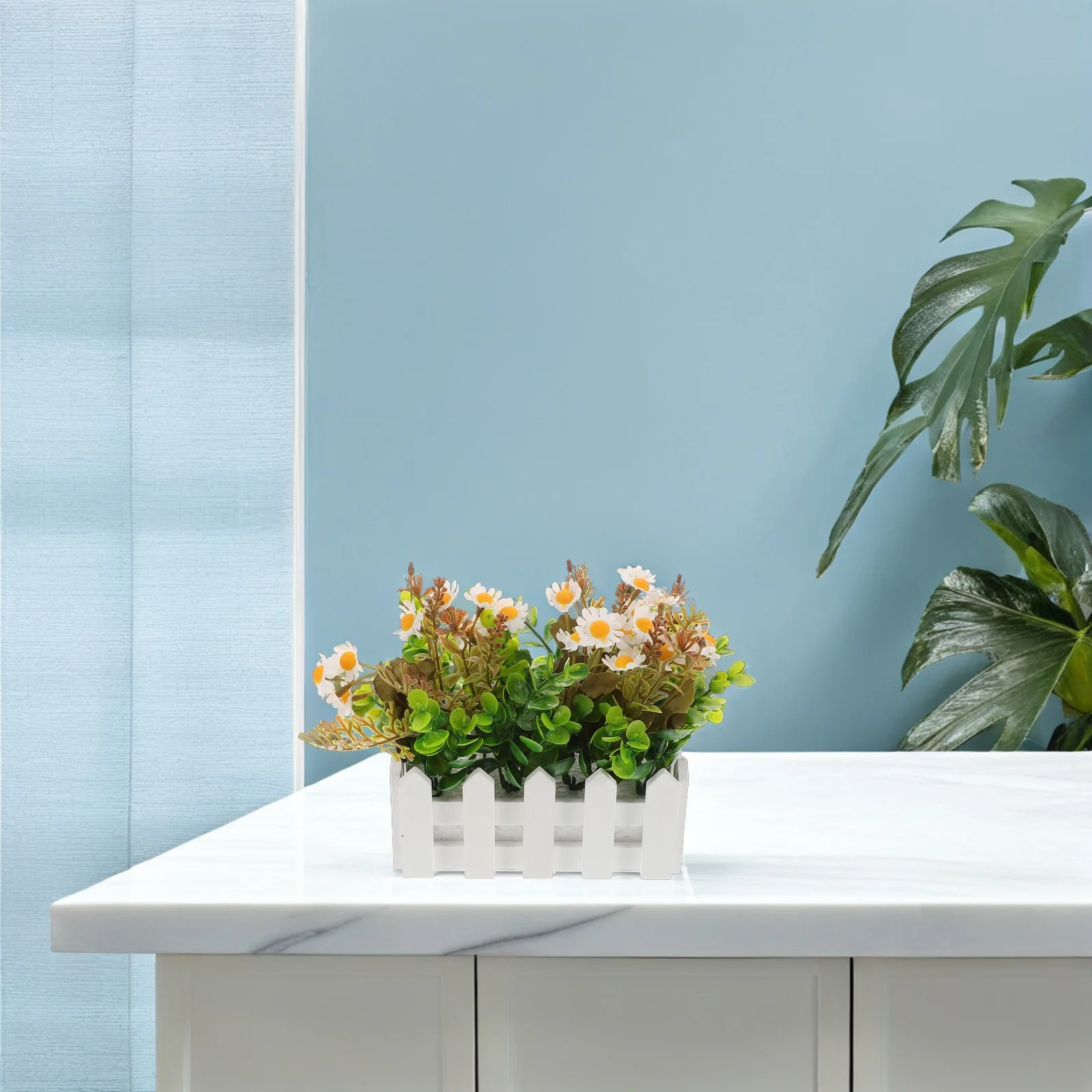 

Artificial Daisy Flower Bonsai Realistic Small Plastic Potted Plants Office Home Desktop Spring Floral Centerpieces