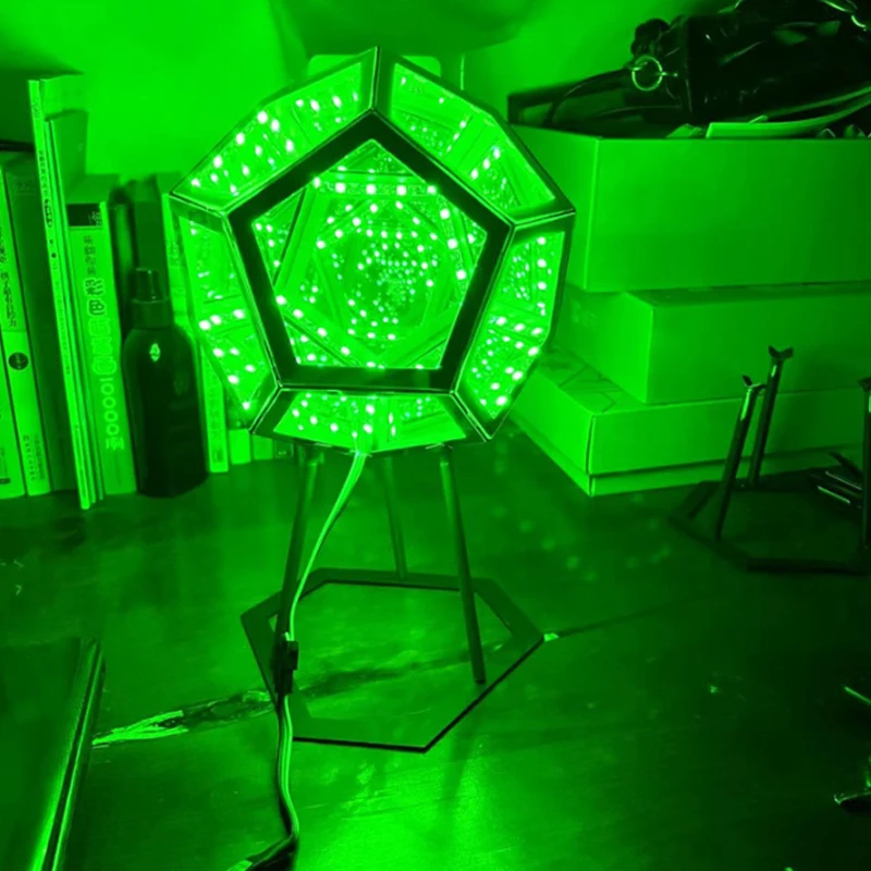 Creative 3D LED Infinity Mirror Cool Color Art Light Night Light Geometry Dodecahedron Dream Light Starry Sky Lights for Gift