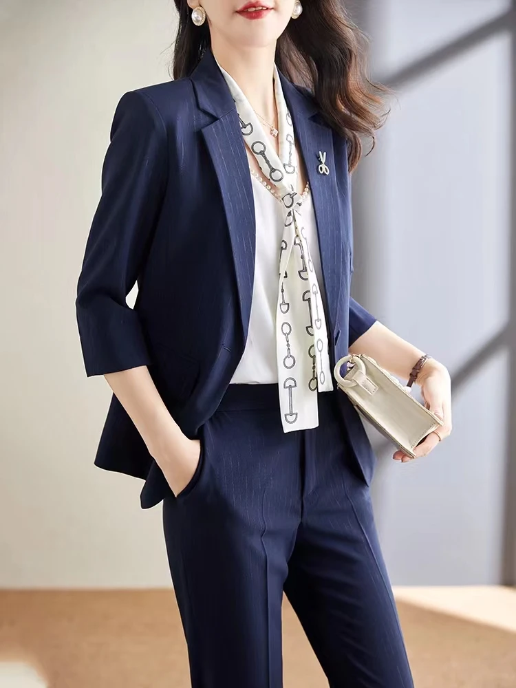 

Женский летний тонкий синий костюм-двойка Slim Fit с пиджаком и брюками, с пуговицами, для деловых встреч, класса люкс