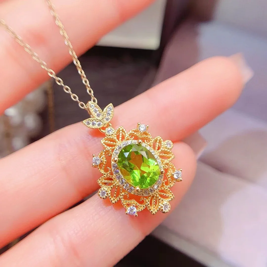 Attractive 925 Silver Peridot Pendant 7mm*9mm 1.5ct Natural Peridot Necklace Pendant with 3 Layers 18K Gold Plating