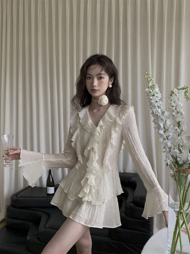 2023 New Korean V-neck Ruffled Lace Stitching Casual Long-sleeved Shirt Women + Pleated Skirt Two-piece Suit