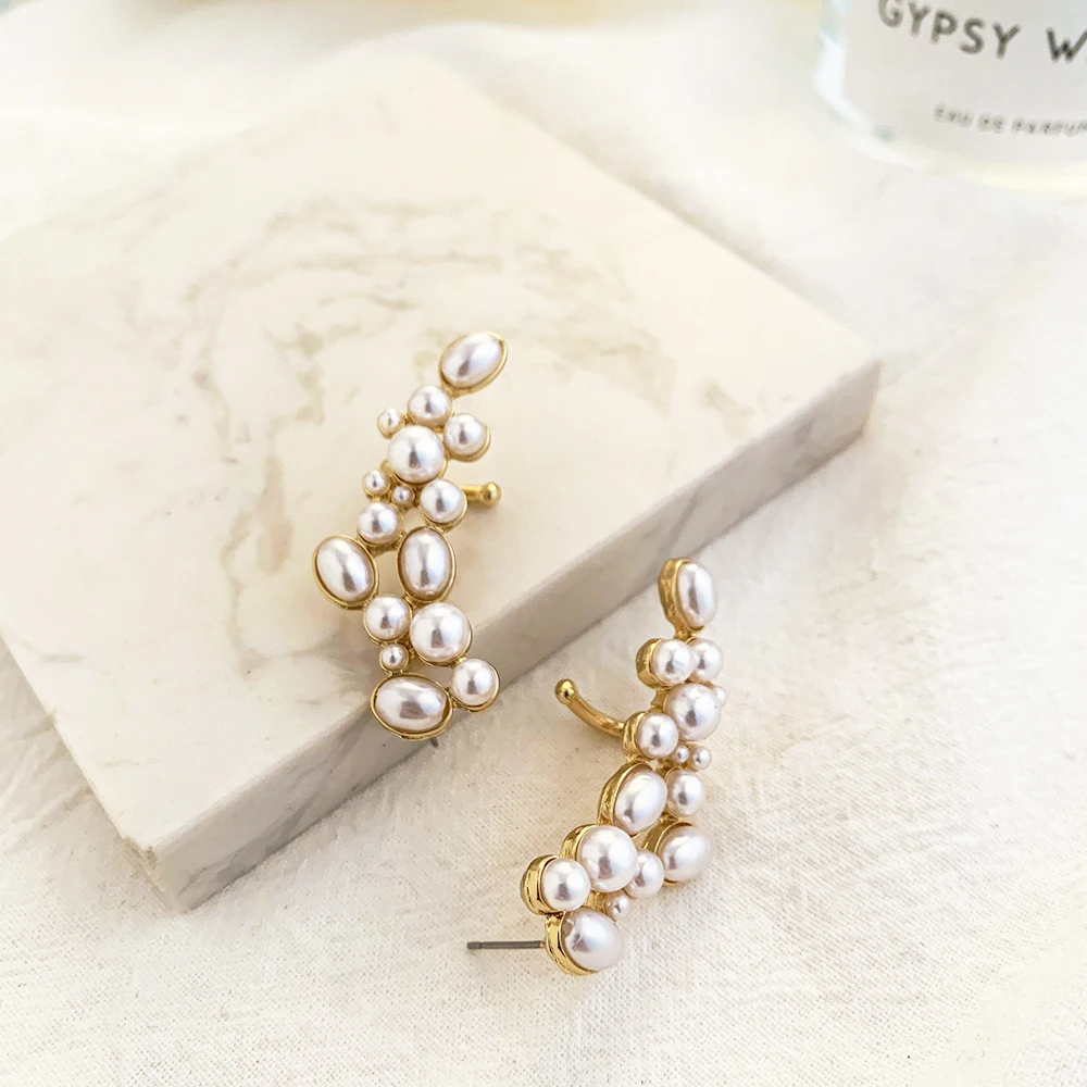 Trendy Elegant Imitation Pearl Ear Cuff Clip Earrings for Women Charm Cartilage Climbing Earrings Fashion Bridal Jewelry Gift