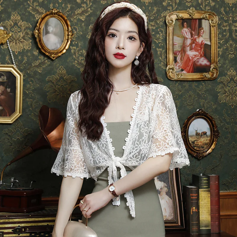 Women Lace Shawl Shrug Cardigan V Neck Bell Sleeve Tie Front Cropped Sheer Floral Lace Cover Up Summer Beach Sun Protection