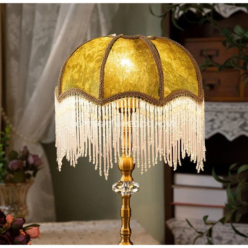 Medieval Retro Green Velvet Tasseling Lampshade Bedroom Luxury Nightstand Bedside Table Desk Lamp with PLUG