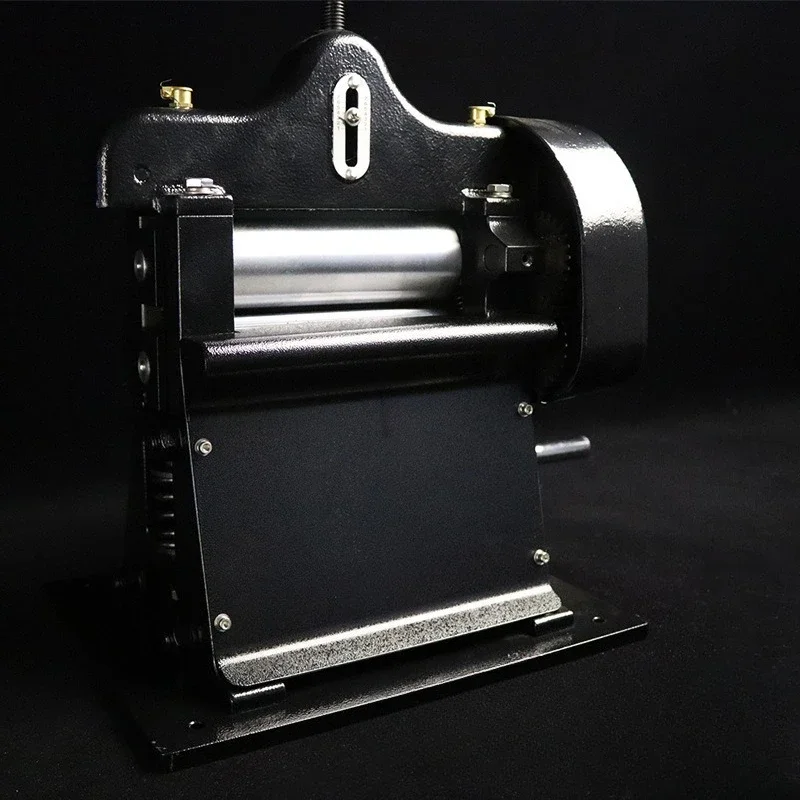 Hand-cranked leather belt peeling machine Thinning machine Professional leather machine Vegetable tanned leather Thinning
