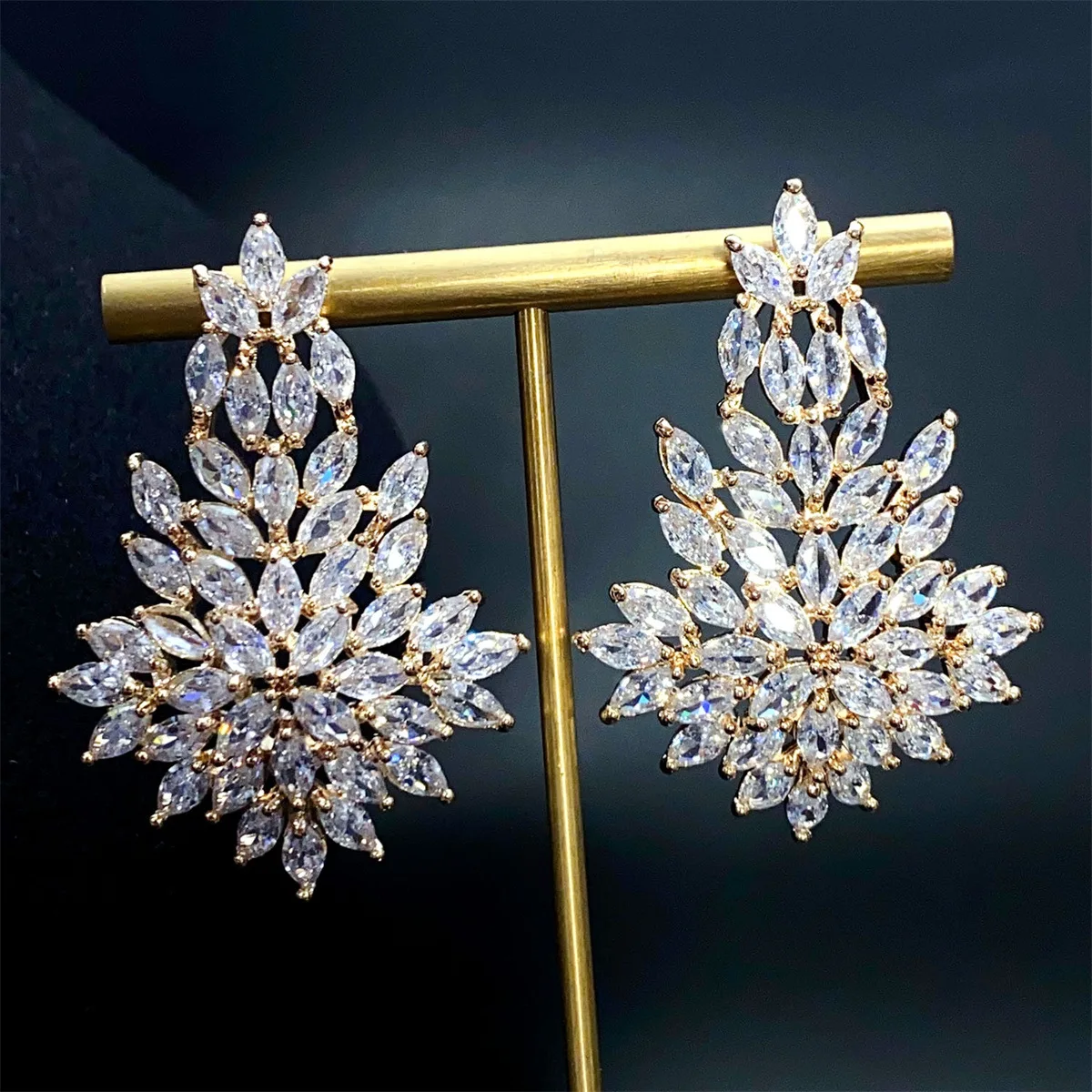 

Luxury AAA Cubic Zirconia Earrings For Women Prom Party Drop Earrings CZ Shining Wedding Dangle Earring Jewelry Accessories