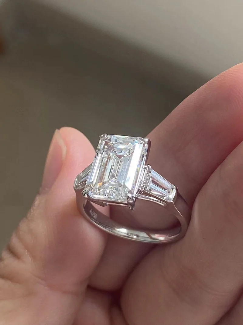 Ruif Customize 18K Gold about 5ct Emerald Cut CVD Lab Grown Diamond Ring Wedding Engagement Cocktail Women finger Fine Jewelry