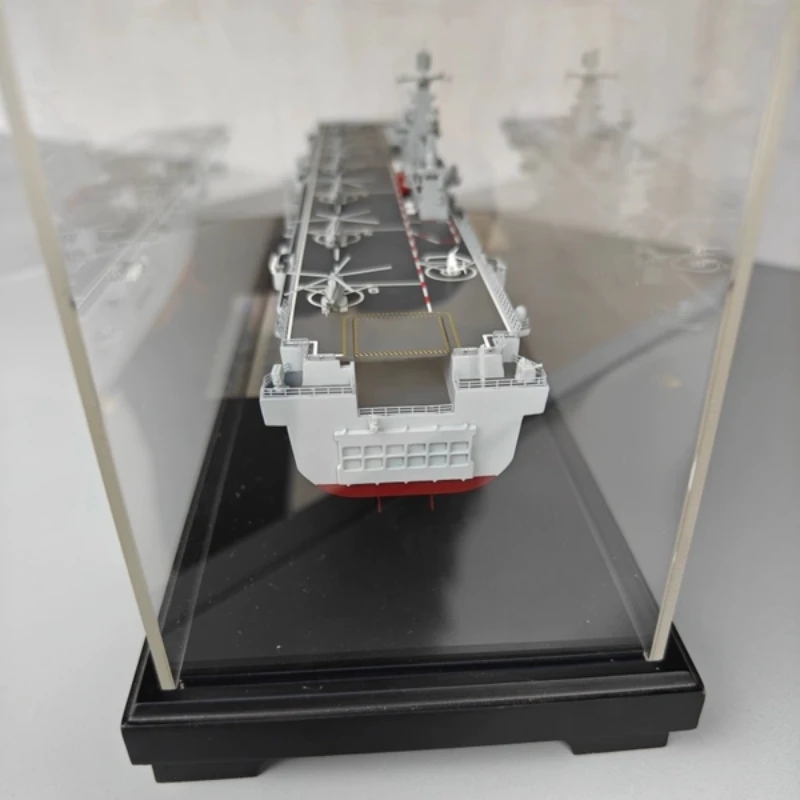 Barco de asalto anfibio tipo 075 de la Marina de China, modelo terminado, portaaviones de aleación de simulación, buque de guerra, colección de modelos militares