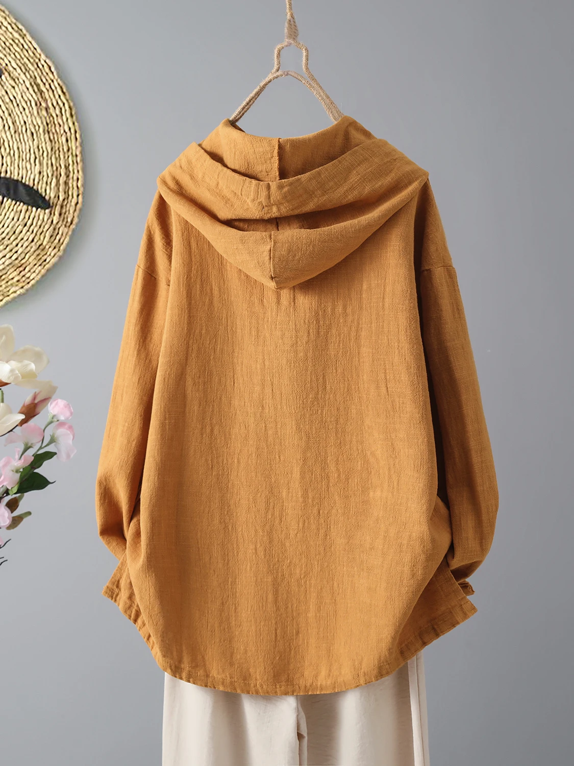 Hoodie Katun Linen Kancing Retro Ukuran Besar Pakaian Kasual Artistik Wanita Musim Gugur Nyaman Dipakai Sweatirt