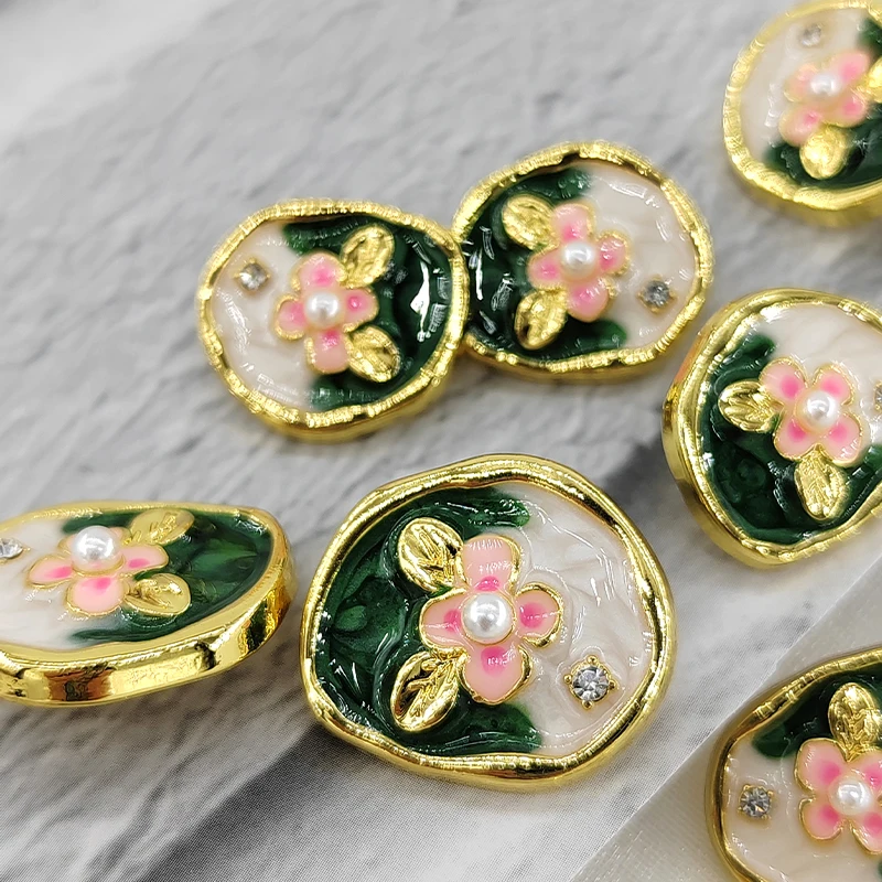 18/23MM Elegant Pink Flower Luxury Shank Buttons Of Clothing Beautiful Irregular Shape Designed Pearl Beaded Fashion Button DIY