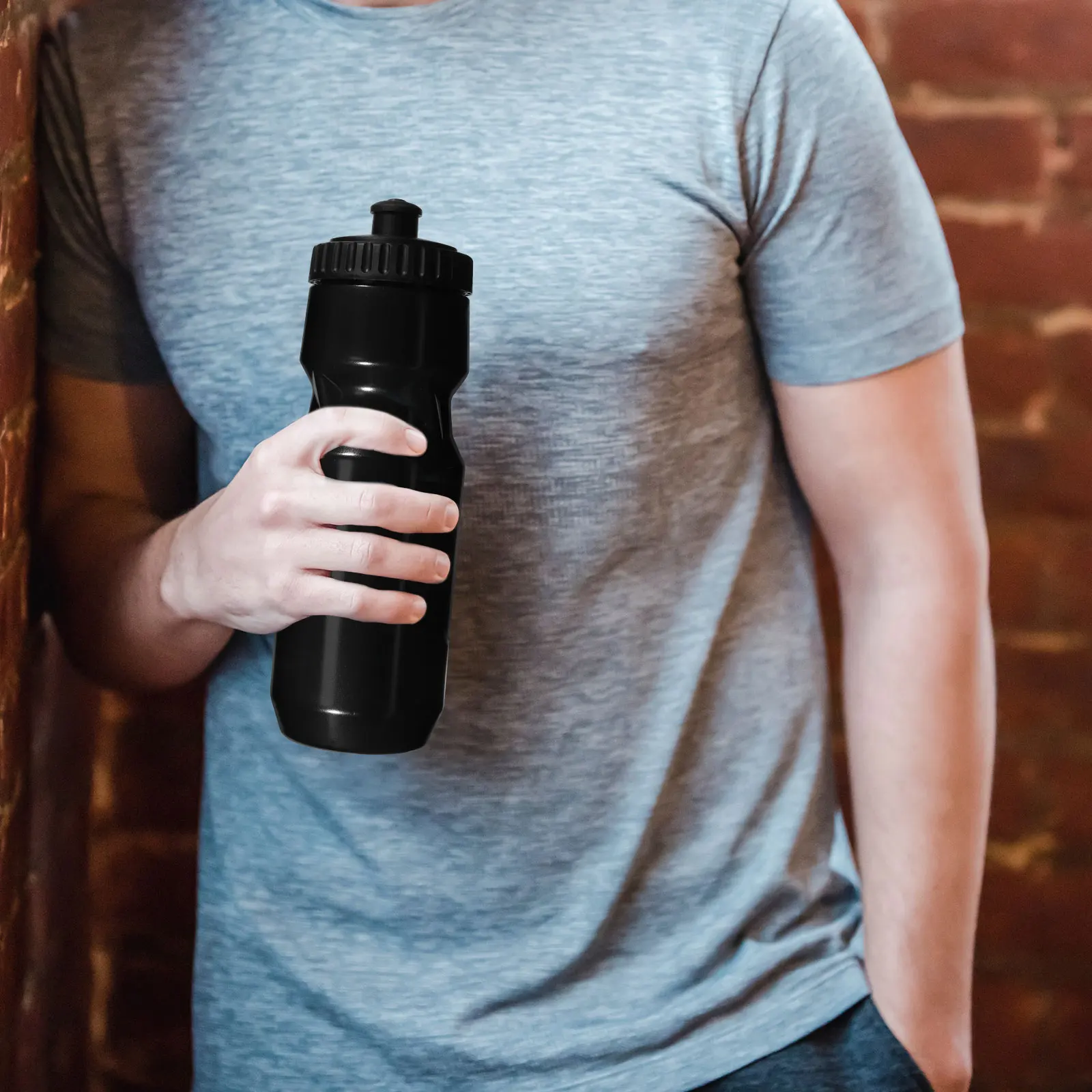 

Portable Sports Water Bottle Squeeze Type Ergonomic Design Large Capacity Leak-Proof Lid Outdoor Running Gym Fitness Bottle