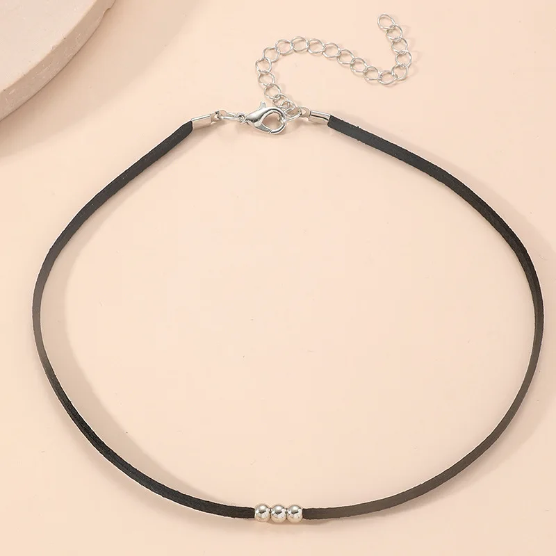 Vintage Black Velvet Chokers Necklaces for Women Girls Retro Simple Collar Clavicle Necklaces Wedding Party Fashion Jewelry Gift - view 4
