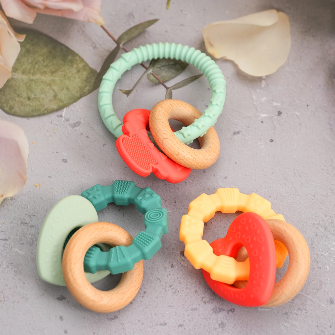 

1PCS Silicone Baby Teething Ring Toys Infant Bracelet Teether Toys Wooden Ring Nursing Molar Chewing Sensory Toys Baby Stuff