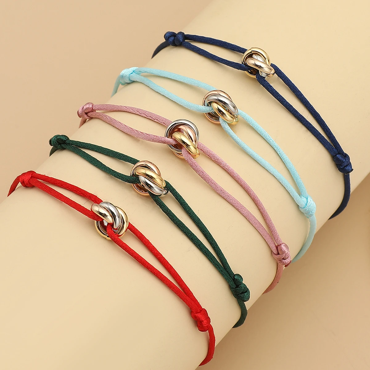 Pulseiras de corda ajustáveis para homens e mulheres, fita trançada, 3 círculos redondos, joias para festa, presentes de feriado, simples e fofas