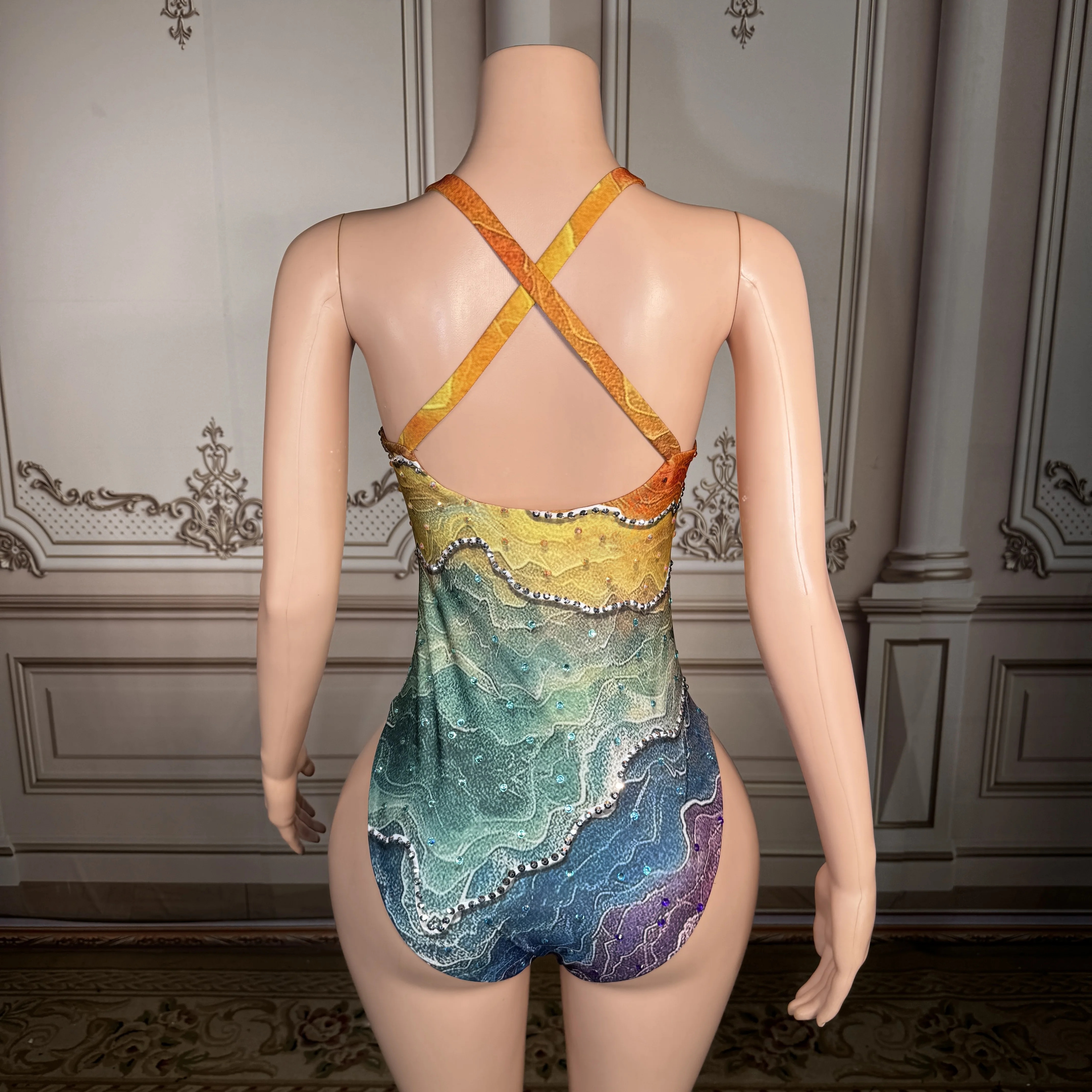 

Новый слитный купальник ZD 2026 с глубоким V-образным вырезом, принтом и открытой спиной, на сексуальных бретелях, для летнего пляжного отдыха