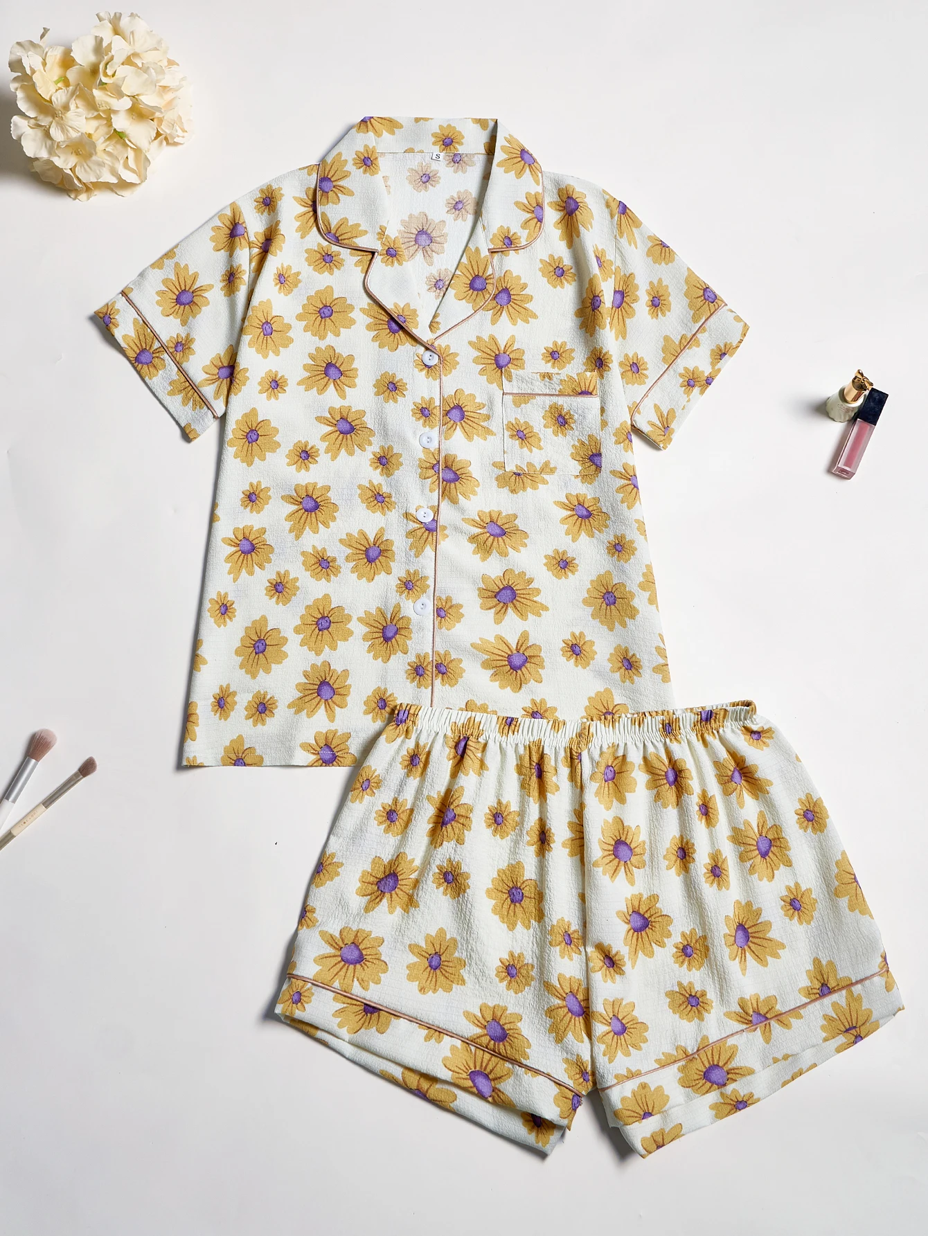 

Little Daisy Print Pajama Set with Contrast Color Piping Lapel Collar Button-up Comfortable Leisure Sleepwear