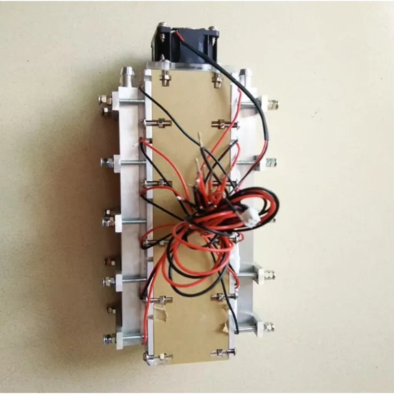 700W Semiconductor Mini Air Conditioner 12V Air Cooling board Radiator Fridge Peltier Cooler